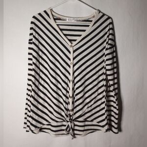 Retrology striped top size medium